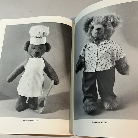 NWT Make Your Own Teddy Bears Instructions Patterns Clothing BOOK Crafters - Picture 12 of 17